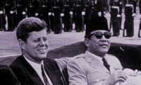 Sukarno and U.S. President Kennedy. Sukarno made friendly advances to the USA, the Soviet Union and later, China. He tried to play one against another, but by the mid-1960s, seemed to be closest to the China of Mao