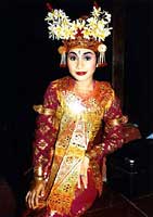 Gung Mirah is one of the most talented young Legong dancers in the Ubud area